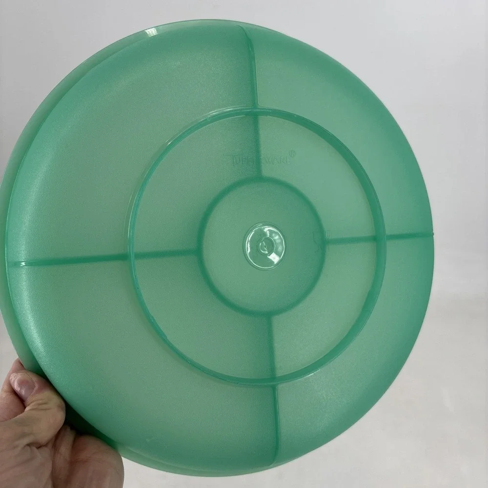 Tupperware vintage divided